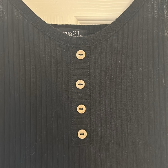 Black Rue21 Tank - Picture 3 of 5